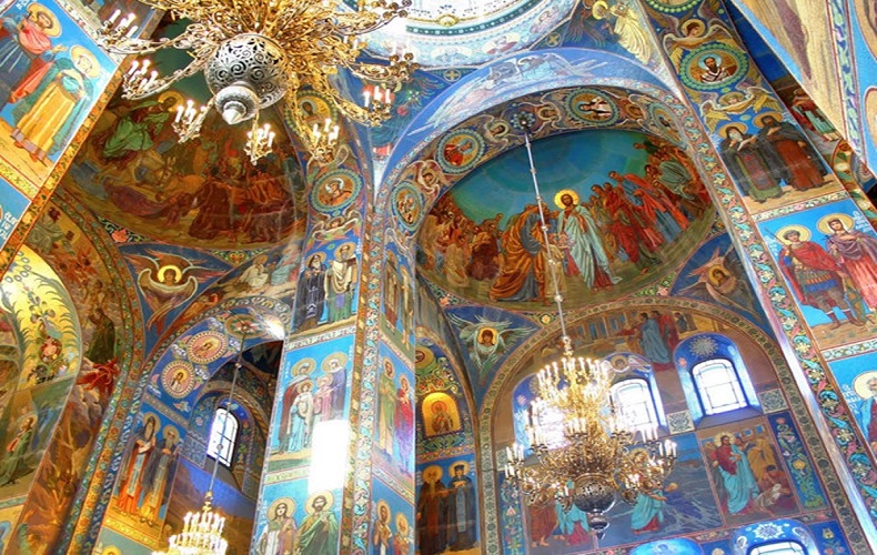 Tour du lịch Nga khám phá bên trong nhà thờ Chúa cứu Thế
