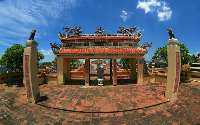 Khu lăng mộ Ông Ích Khiêm - Đà Nẵng