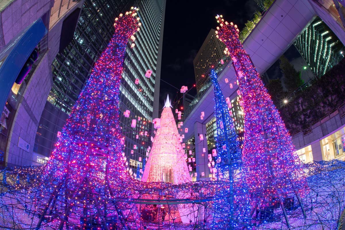 Khu phố Shiodome với những tòa nhà chọc trời hiện đại