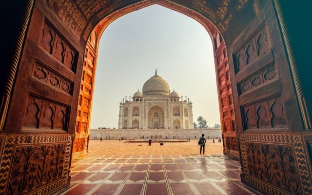 Chiêm ngưỡng tuyệt tác kiến trúc tại đền Taj Mahal - Ấn Độ