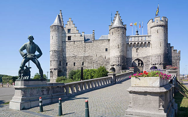 Lâu đài Het Steen