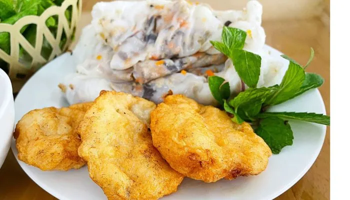banh-cuon-cha-muc