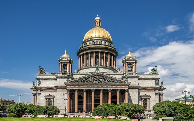 Top 8 nhà thờ nổi tiếng mà khách du lịch Nga không thể bỏ qua