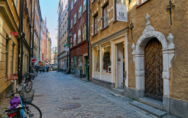Khám phá khu phố cổ Gamla Stan lâu đời giữa lòng Stockholm - Thụy Điển