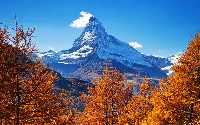 Núi Matterhorn biểu tượng của đất nước Thụy Sĩ
