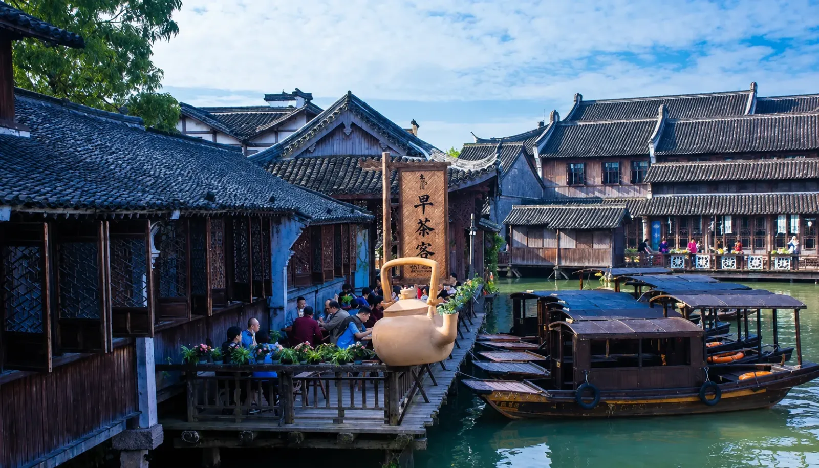 quan-tra-ben-kenh