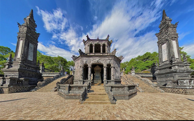 Quần thể các lăng vua nhà Nguyễn - Điểm du lịch tại Huế