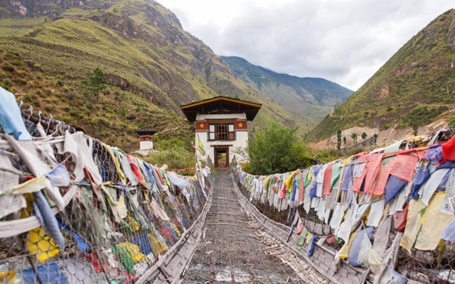 Review tất tần tật tour du lịch Bhutan giá bao nhiêu tiền? 