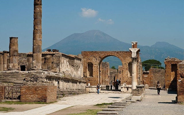 Du lịch thành phố Pompeii cổ kính một thời huy hoàng tại nước Ý