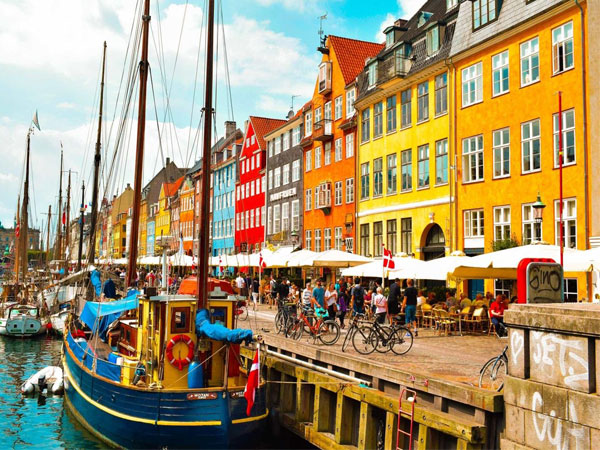 Thủ đô Copenhagen với những ngôi nhà nhỏ xinh xinh