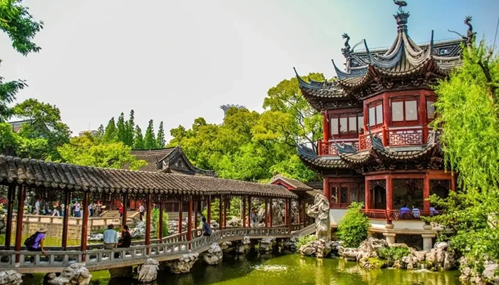 vuon-du-vien-du-lich-viet