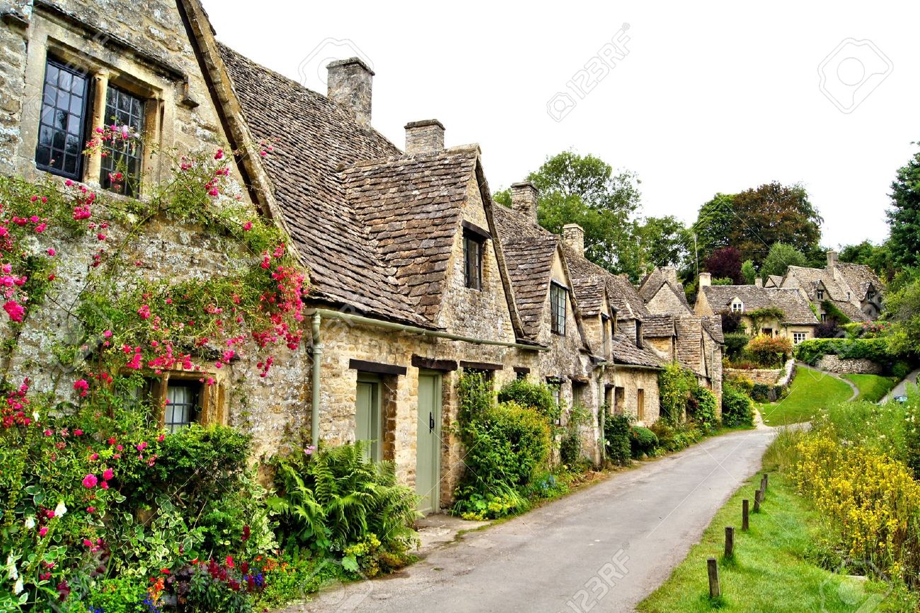 Thế giới thần tiên ở Cotswolds khiến bao khách du lịch hè Anh quốc phải ngỡ ngàng, mê đắm. tour he gia re, tour hè. 