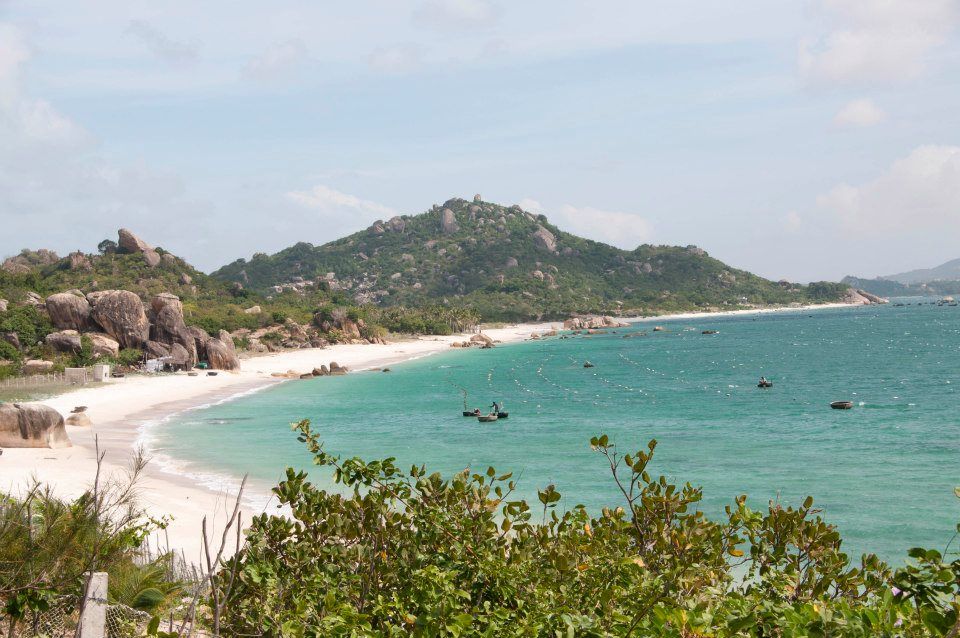 Biển Bình Tiên - hòn ngọc xanh quý giá của du lịch Ninh Thuận. Tour Ninh Thuan. 