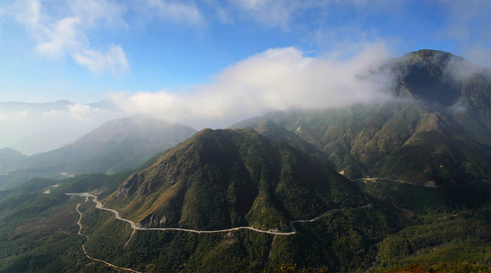 Tour Tây Bắc - Đèo Ô Quy Hồ, ngọn đèo cao nhất Việt Nam