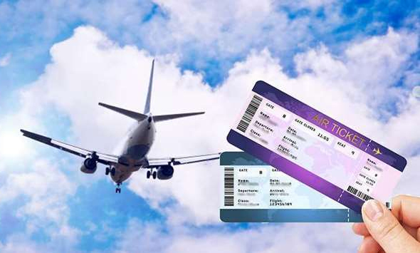 Nên mua vé máy bay từ hãng hàng không hay qua các đại lý?