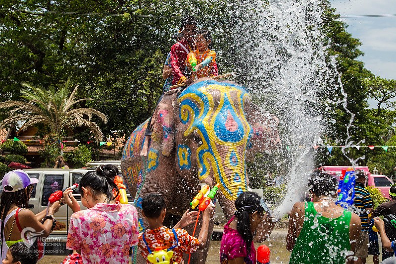 Kinh nghiệm du lịch Thái Lan: Đến Thái Lan hòa mình vào lễ hội té nước
