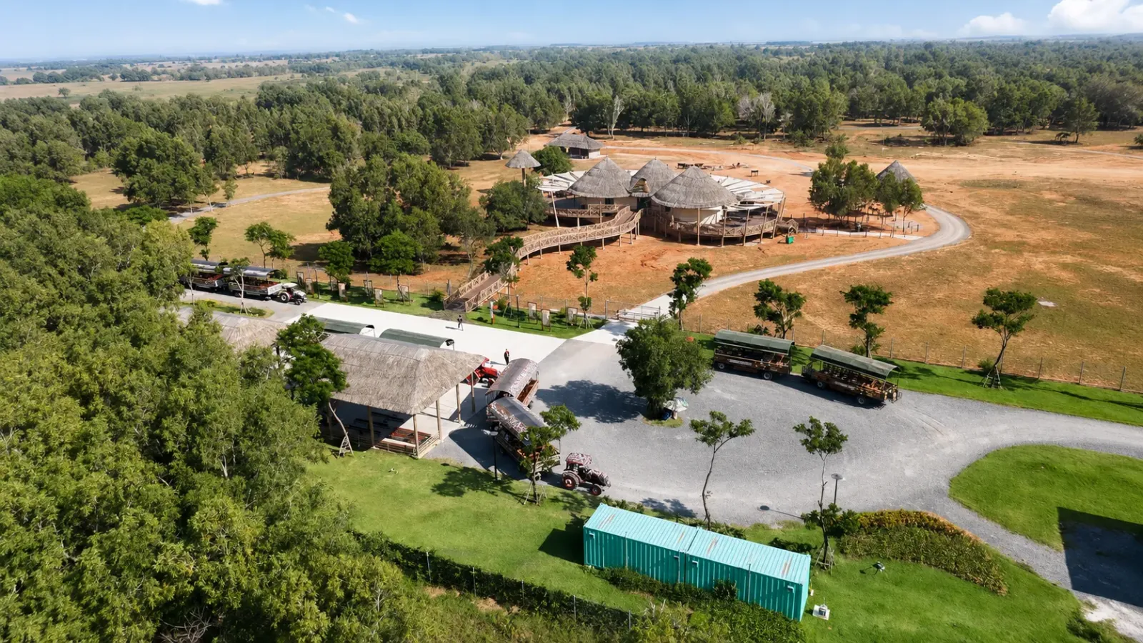 NovaDreams Safari Cafe Phan Thiết với không gian bán hoang dã lấy cảm hứng từ Châu Phi