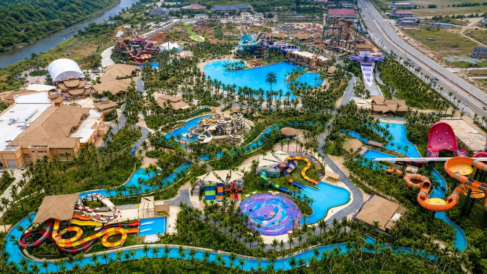 Toàn cảnh công viên nước Sun World Sầm Sơn