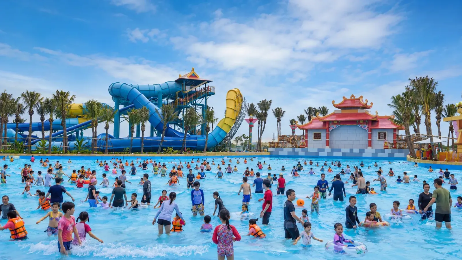 Vịnh Thần Sóng tại công viên nước Sun World Hà Nam