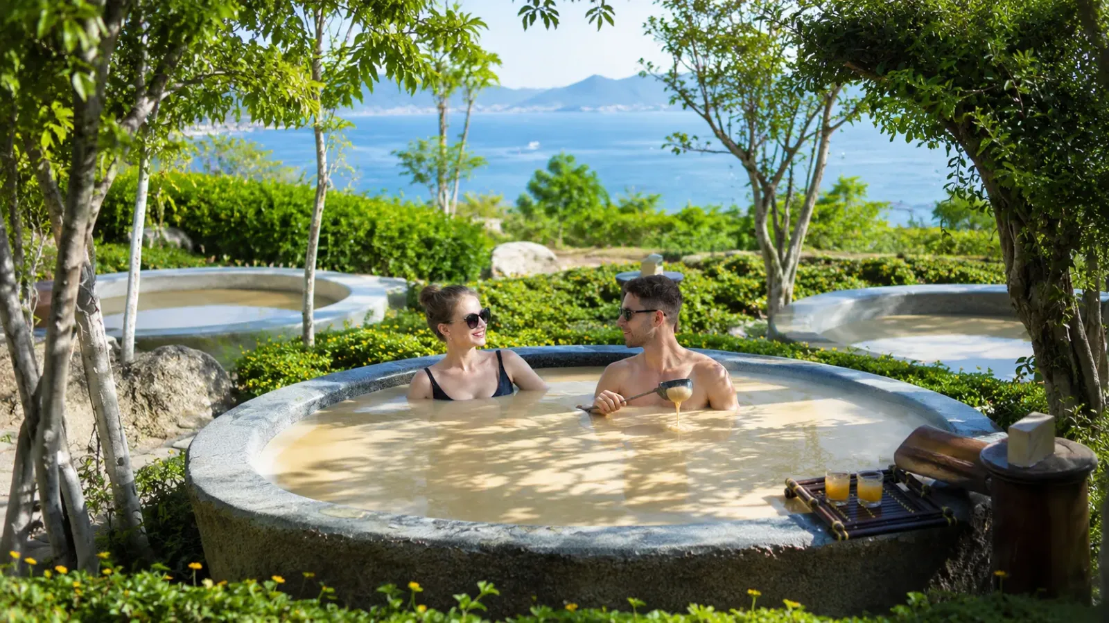 Khu tắm bùn khoáng Hòn Tằm Nha Trang
